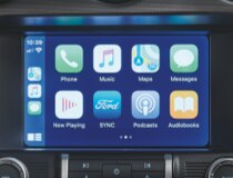 Una pantalla SYNC® 3 que muestra ocho aplicaciones de Apple diferentes.
