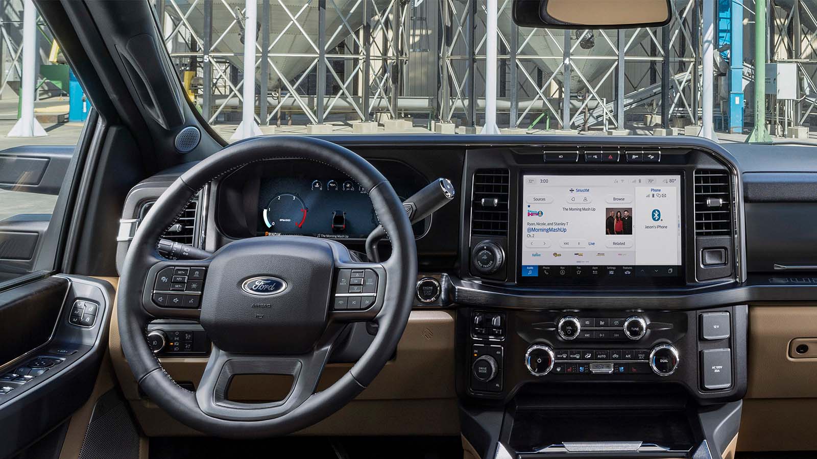 The interior of the Super Duty® truck’s large dashboard and center screen.